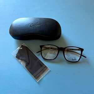 Ray-Ban Classic Black Glasses with Case